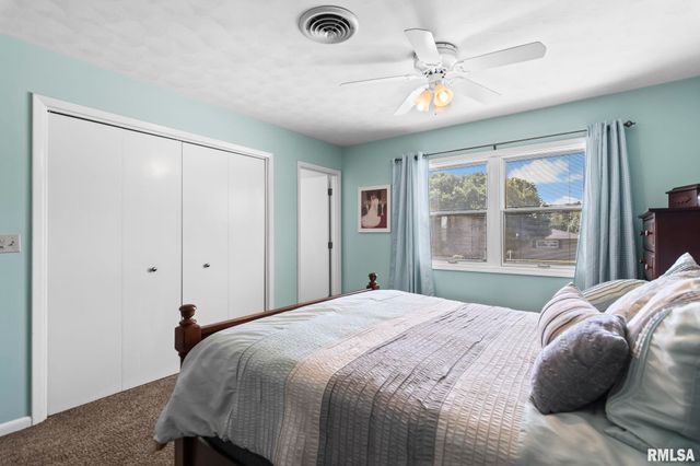 729 KENTON Boulevard, Taylorville, IL 62568