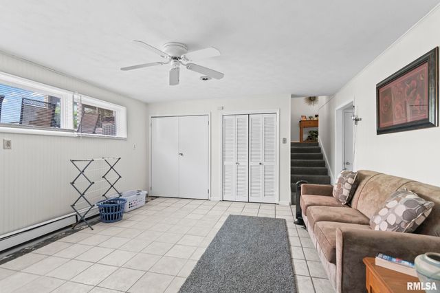 729 KENTON Boulevard, Taylorville, IL 62568