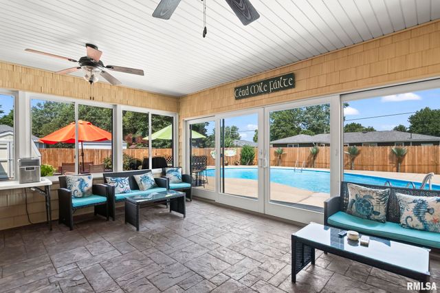 729 KENTON Boulevard, Taylorville, IL 62568