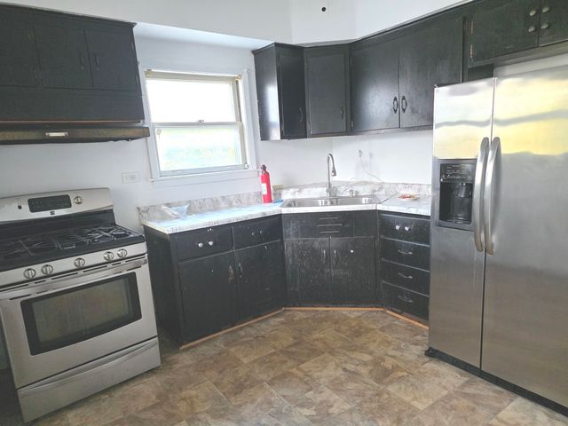 7633 Jackson Boulevard, Forest Park, IL 60130