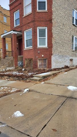 7633 Jackson Boulevard, Forest Park, IL 60130