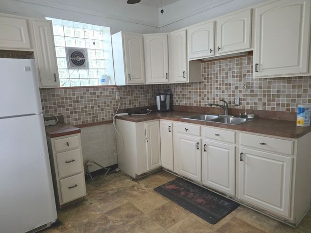 7633 Jackson Boulevard, Forest Park, IL 60130