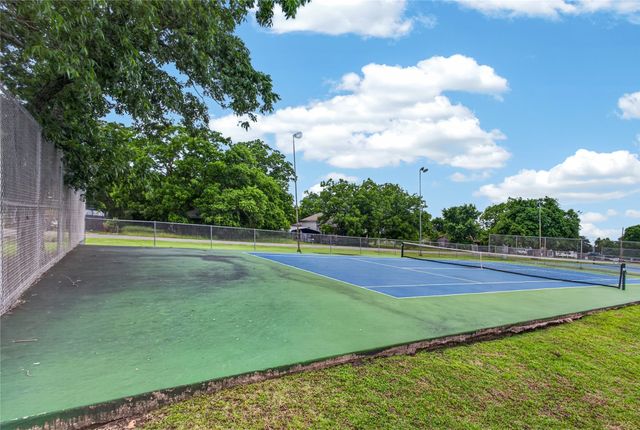 703 S College Street, Celeste, TX 75423