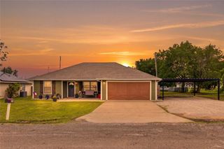 703 S College Street, Celeste, TX 75423