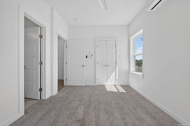 1735 W Gramercy Pl Unit 301, San Antonio, TX 78201