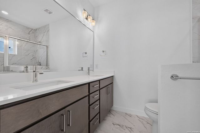 1735 W Gramercy Pl Unit 301, San Antonio, TX 78201