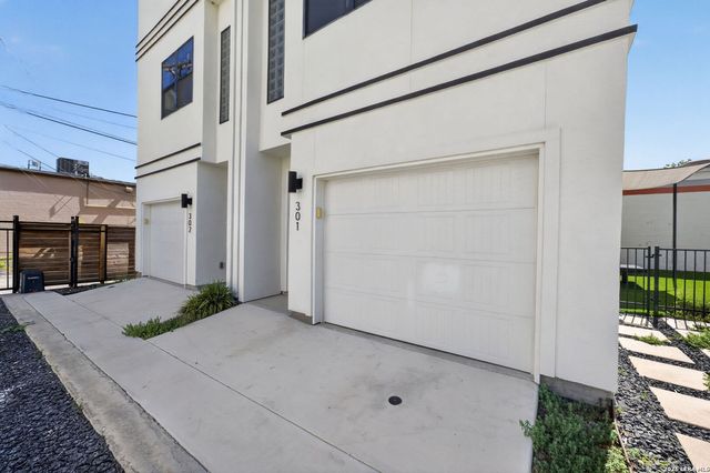 1735 W Gramercy Pl Unit 301, San Antonio, TX 78201