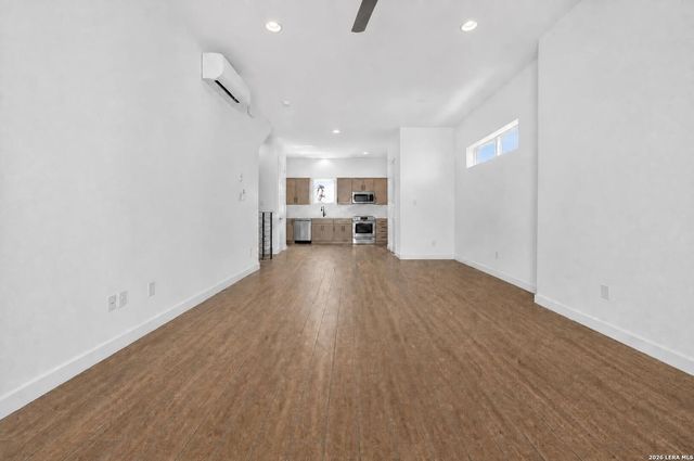 1735 W Gramercy Pl Unit 301, San Antonio, TX 78201