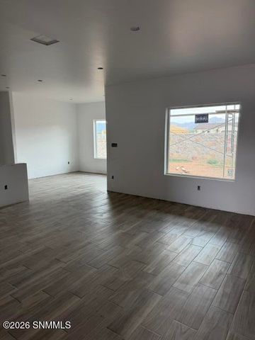 6548 Phoenix Street, Las Cruces, NM 88012