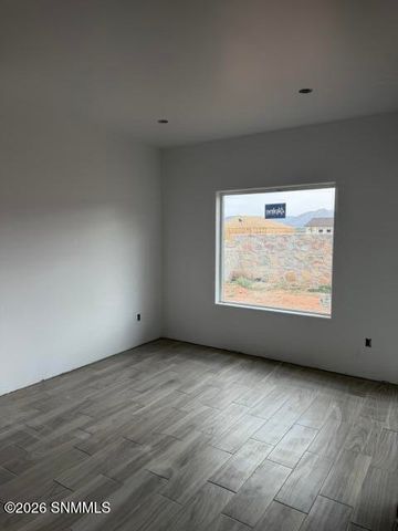 6548 Phoenix Street, Las Cruces, NM 88012