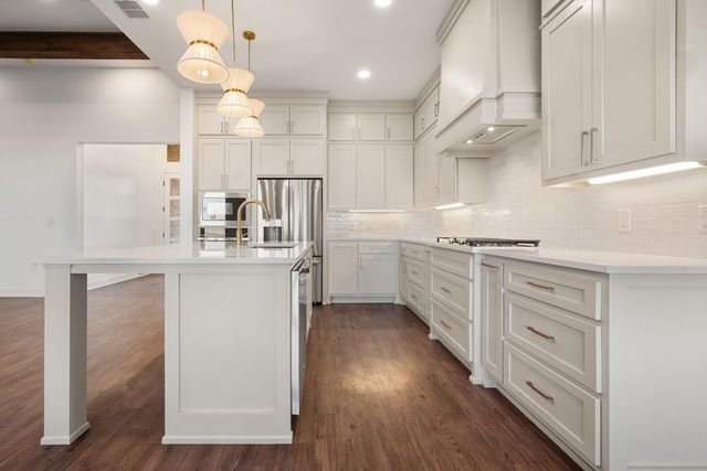 1150 E Hayes, New Home, TX 79383