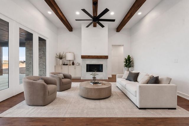 1150 E Hayes, New Home, TX 79383