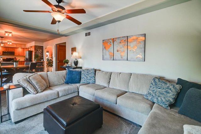 374 N Heatherstone Drive, Sun Prairie, WI 53590