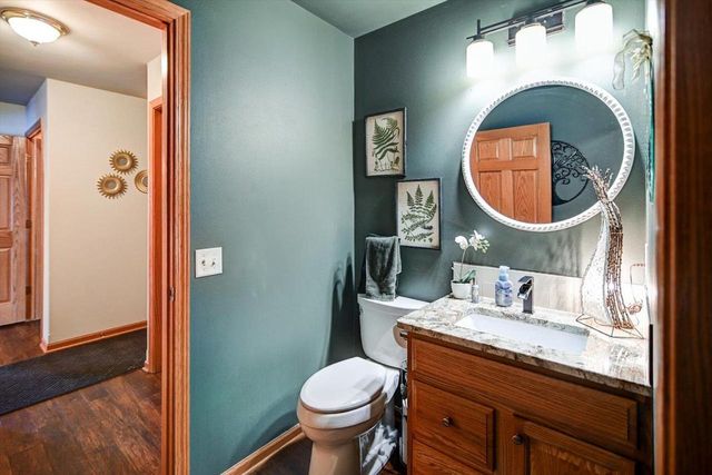 374 N Heatherstone Drive, Sun Prairie, WI 53590