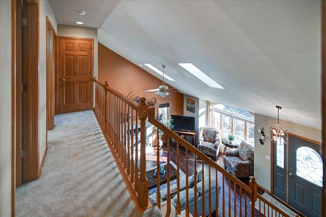 374 N Heatherstone Drive, Sun Prairie, WI 53590