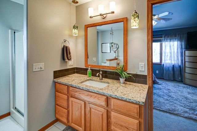 374 N Heatherstone Drive, Sun Prairie, WI 53590