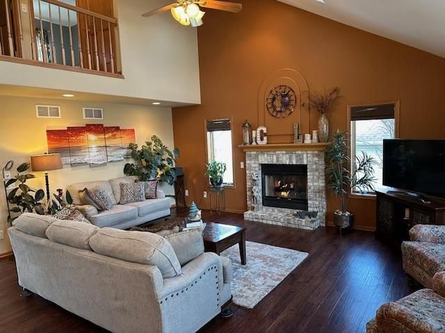 374 N Heatherstone Drive, Sun Prairie, WI 53590