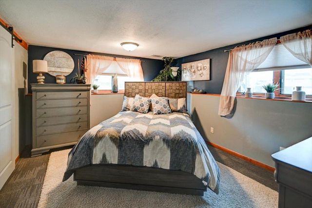 374 N Heatherstone Drive, Sun Prairie, WI 53590