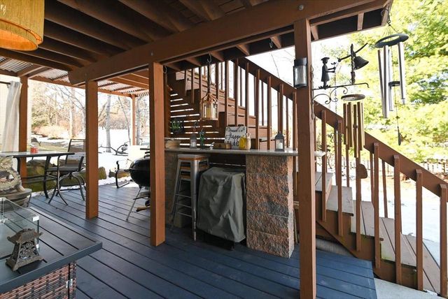 374 N Heatherstone Drive, Sun Prairie, WI 53590