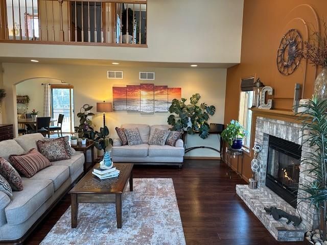 374 N Heatherstone Drive, Sun Prairie, WI 53590