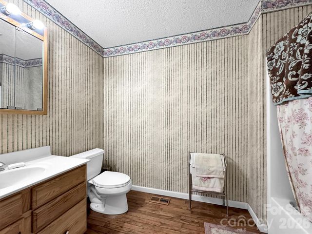 39 Millard Cove Road, Leicester, NC 28748