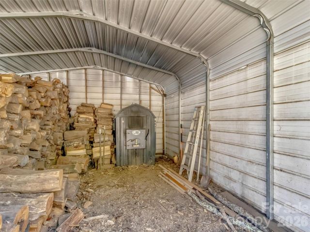 39 Millard Cove Road, Leicester, NC 28748