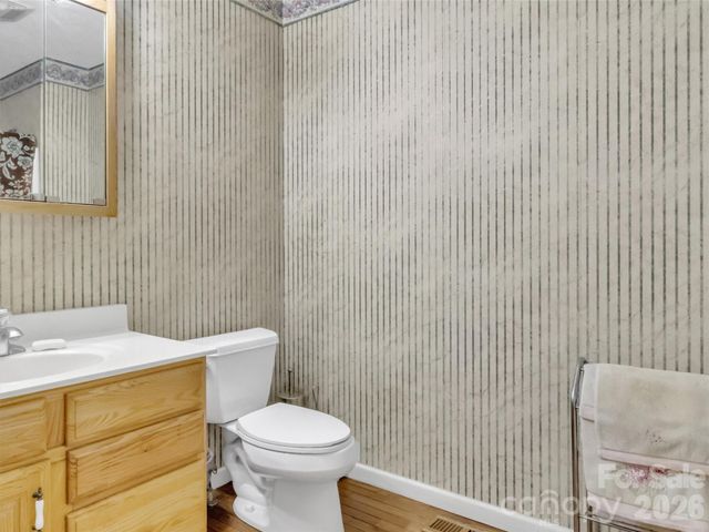 39 Millard Cove Road, Leicester, NC 28748