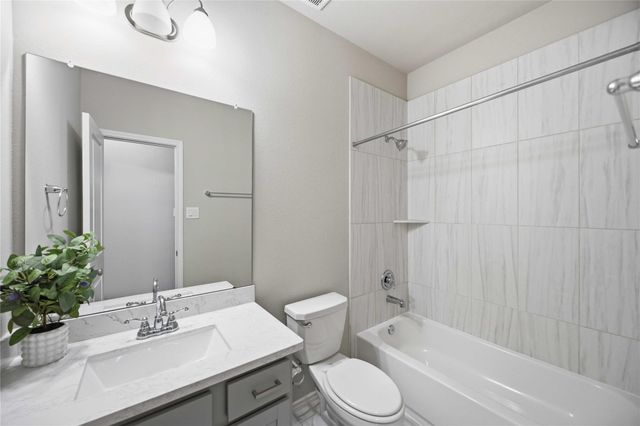20427 Windcrest Colony Trail, Richmond, TX 77407