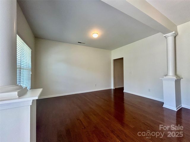 8320 Suttonview Drive, Charlotte, NC 28269