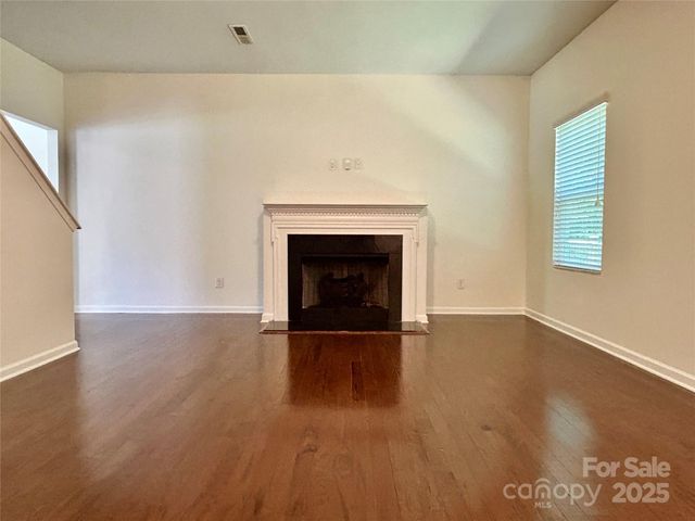 8320 Suttonview Drive, Charlotte, NC 28269