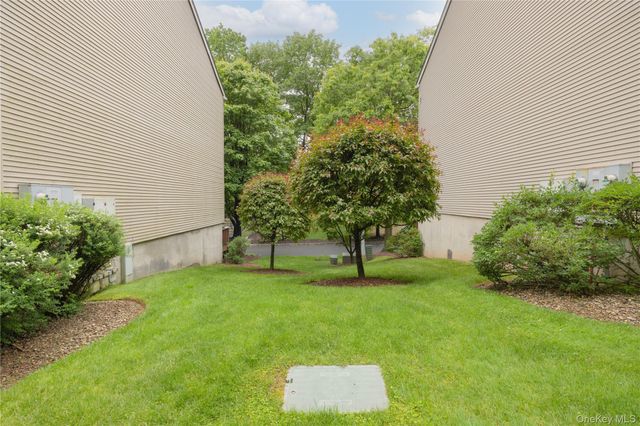 138 Foltim Way, Congers, NY 10920
