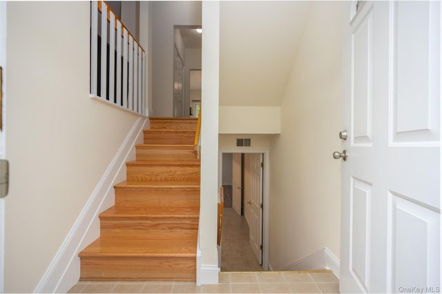 138 Foltim Way, Congers, NY 10920