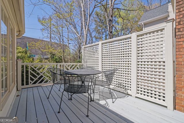 2 Paces West Terrace NW, Atlanta, GA 30327