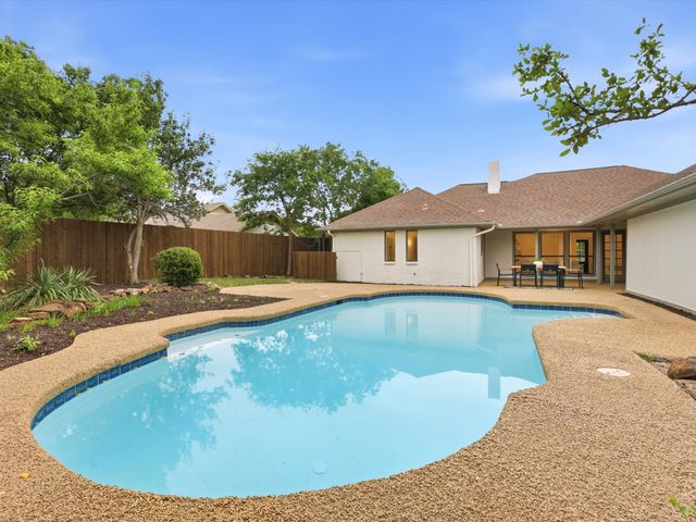 2229 Ridgewood, Carrollton, TX 75006
