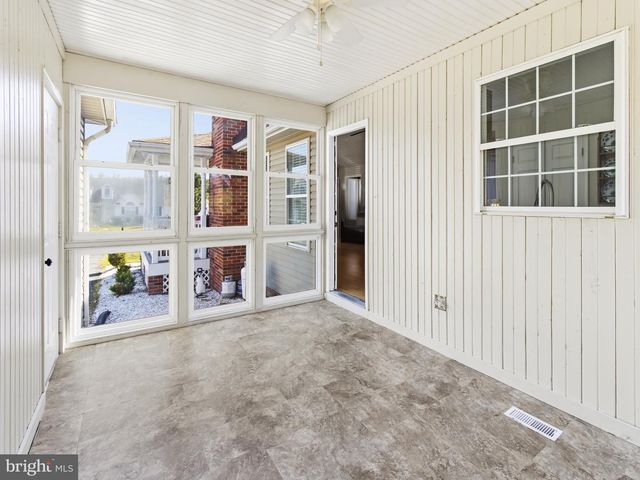 35566 GOLF COURSE DR, Mechanicsville, MD 20659