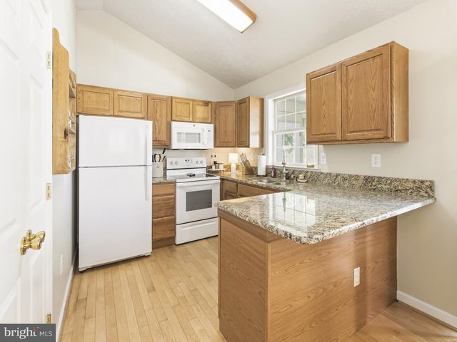 35566 GOLF COURSE DR, Mechanicsville, MD 20659