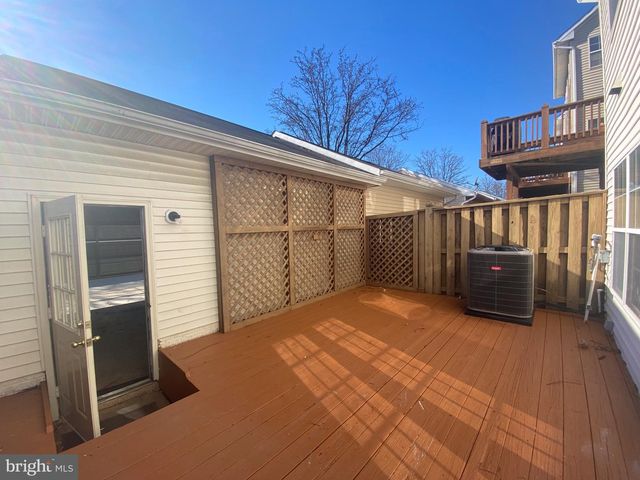 13400 FOUNTAIN CLUB DR, Germantown, MD 20874