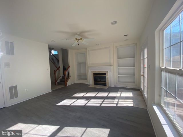13400 FOUNTAIN CLUB DR, Germantown, MD 20874