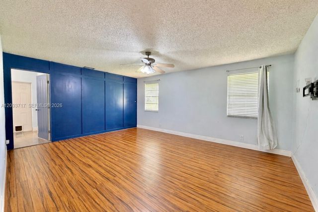 8176 Pine Cir, Tamarac, FL 33321