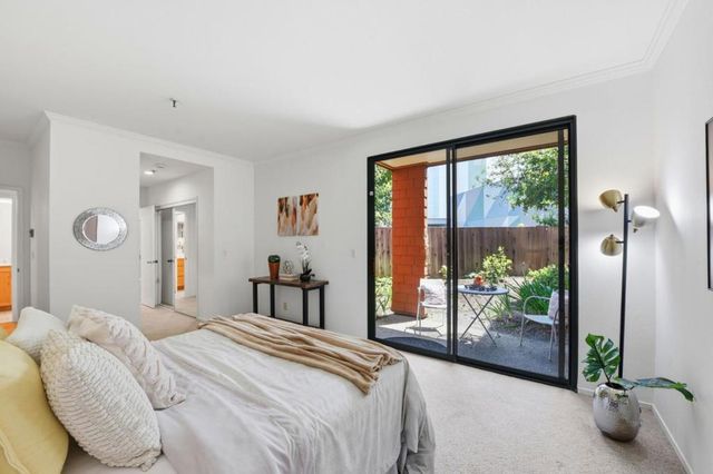 4250 El Camino Real B120, Palo Alto, CA 94306