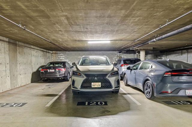 4250 El Camino Real B120, Palo Alto, CA 94306