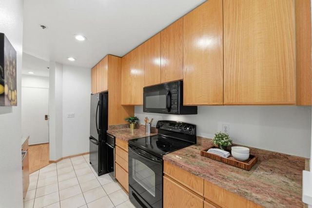 4250 El Camino Real B120, Palo Alto, CA 94306