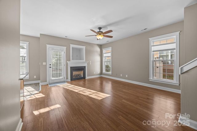 132 E Morehouse Avenue, Mooresville, NC 28117