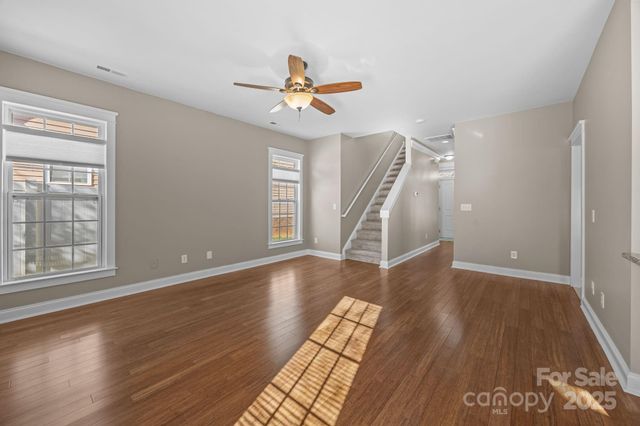 132 E Morehouse Avenue, Mooresville, NC 28117