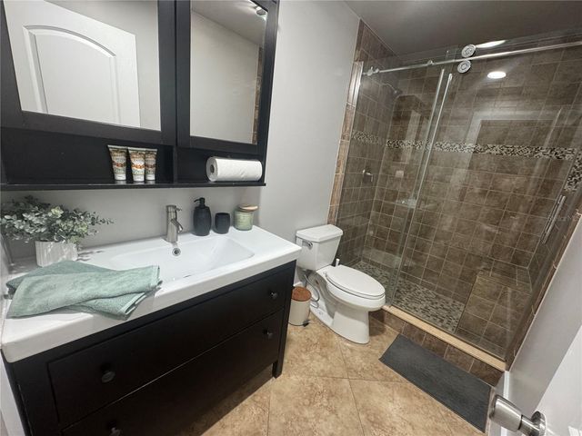 1400 GANDY BOULEVARD N 1013, St Petersburg, FL 33702