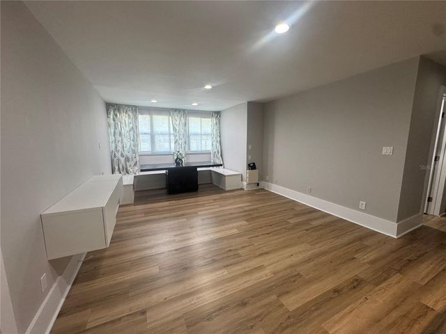 1400 GANDY BOULEVARD N 1013, St Petersburg, FL 33702