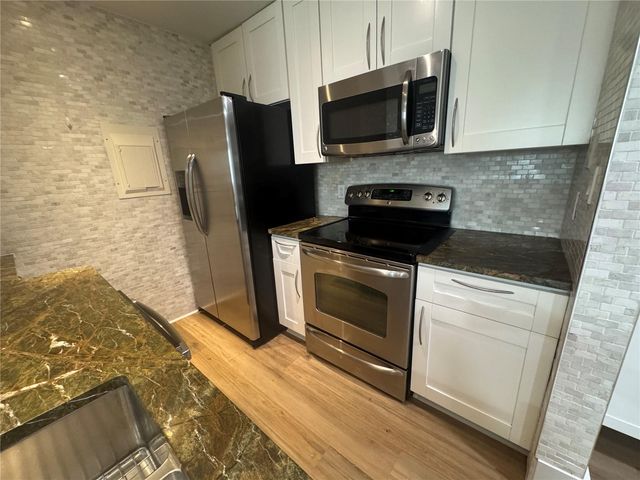 1400 GANDY BOULEVARD N 1013, St Petersburg, FL 33702