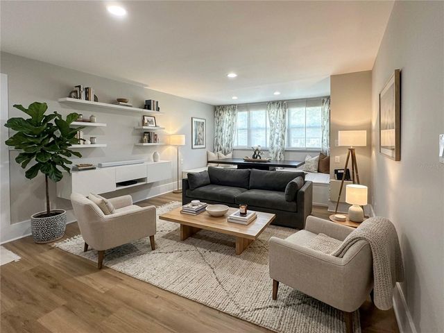 1400 GANDY BOULEVARD N 1013, St Petersburg, FL 33702