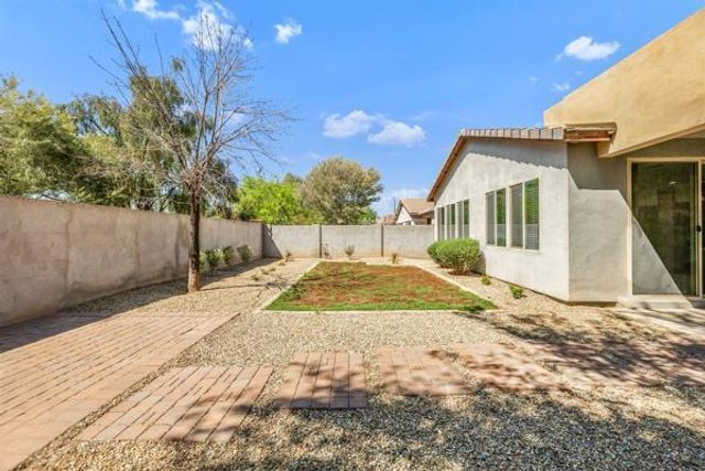 1665 E Lafayette Avenue, Gilbert, AZ 85298