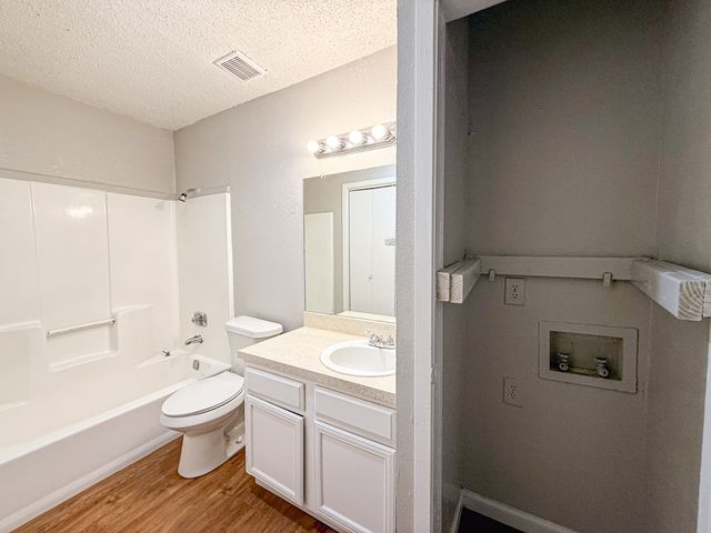 9696 Walnut Street 2013, Dallas, TX 75243